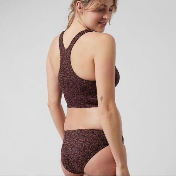 Conscious Crop Bikini Top D-DD and Clean Medium Bikini Bottoms - Picture 2 of 6